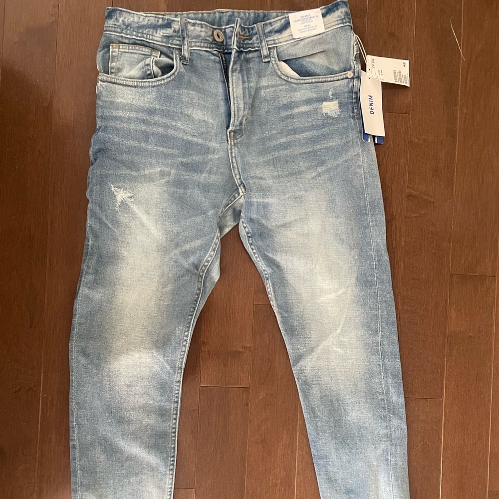 H&M Relaxed Tapered distressed jeans 13/14Y